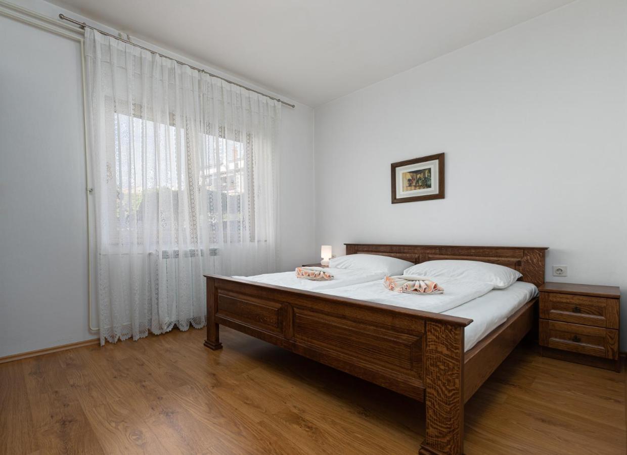 Mima Apartamento Poreč Exterior foto