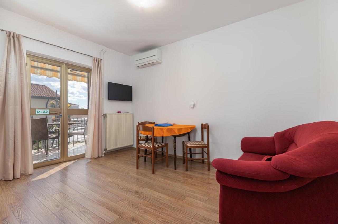 Mima Apartamento Poreč Exterior foto