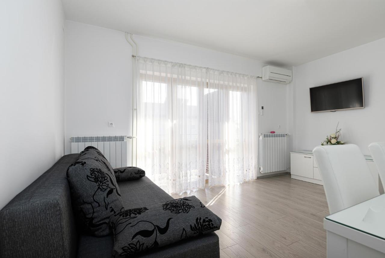 Mima Apartamento Poreč Exterior foto