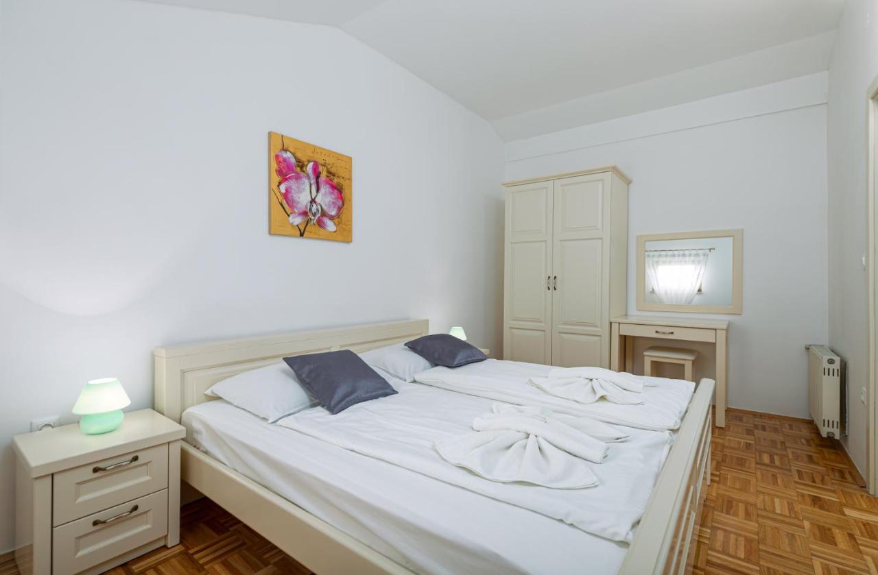 Mima Apartamento Poreč Exterior foto