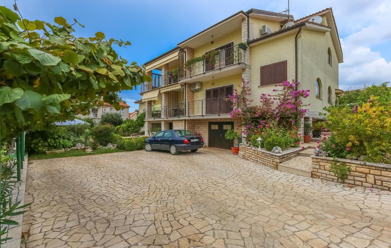 Mima Apartamento Poreč Exterior foto